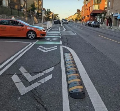 多伦多新增设的减速带被投诉！造成著名自行车骑手身受重伤1