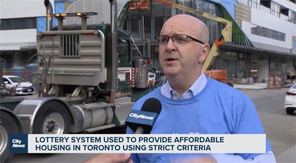 廉价租屋！满足条件的低收入家庭，可获得超低租金入住多伦多湖景公寓3