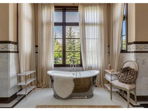 到底有多豪?好莱坞巨星700万挂牌出售在加拿大的豪宅8 到底有多豪?好莱坞巨星700万挂牌出售在加拿大的豪宅8