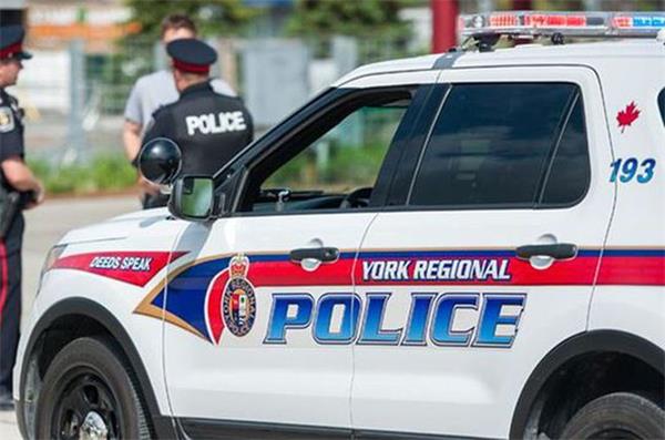 社区安全不容忽视，万锦市2 区又发生入室抢劫，3名嫌犯在逃1