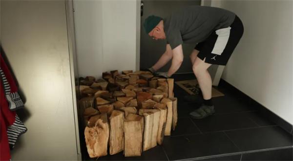 俄罗斯关闭天然气！欧洲人为冬季能源危机做准备1