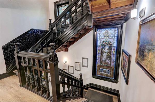 多伦多超过700万的办公室长什么样？4