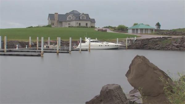 Tim Hortons 创始人的度假屋严重亏损，每年的税收引发争议3