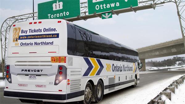 只需要不到30元就可以乘坐大巴到彼得堡、渥太华和温莎2