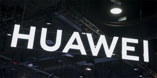 美国以国家安全“不可接受的风险”为由禁止华为、中兴在美销售1