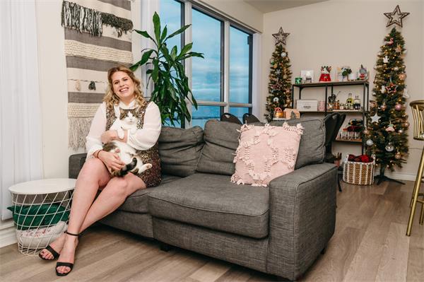 收入15万加币年薪的自由撰稿人，每月怎么花1