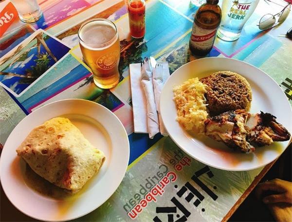 【视频】多伦多饼店老板通过视频分享了自己糟糕的经历，感到了很多人2