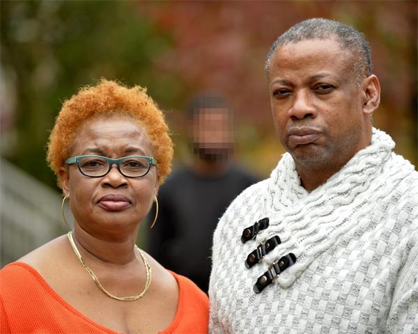 多伦多大学学生起诉多伦多警方,称他被错误地电击、戴上手铐2 多伦多大学学生起诉多伦多警方,称他被错误地电击、戴上手铐2