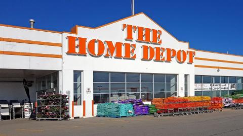 Home Depot 在未经客户同意的情况下共享了个人信息给脸书1