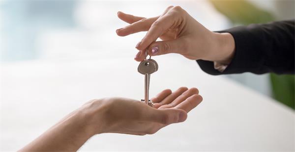 “10点后禁止访客”：温哥华租房者不到一个月就被驱逐起诉房东1