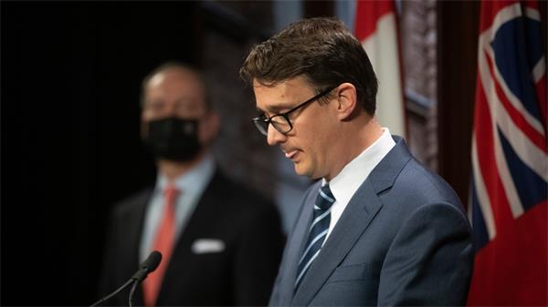 安大略省将加大对扣留工人护照的雇主的处罚力度1 安大略省将加大对扣留工人护照的雇主的处罚力度1