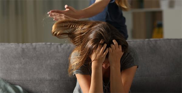 “一个白痴”：房客在激烈的租赁纠纷后起诉了室友而获赔1