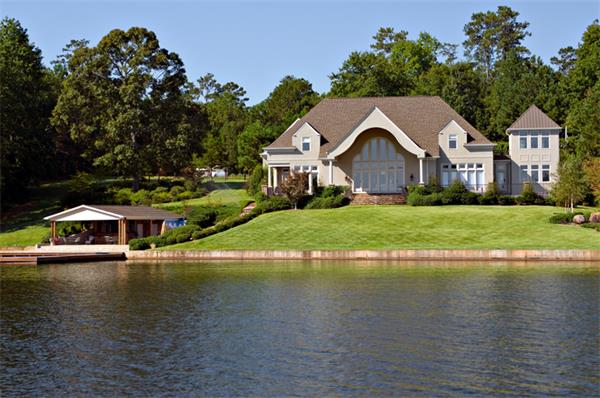 2023 年将是购买休闲物业最佳时机吗？1