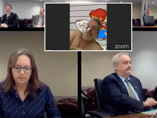 【视频】美国参议员在网上会议上光着膀子走红1