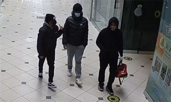 太古广场昨晚发生持枪抢劫案，没有人员受伤1