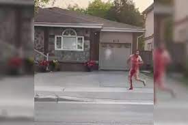 【视频】令人难以置信,多伦多男子赤身裸体浑身是血被追赶1 【视频】令人难以置信,多伦多男子赤身裸体浑身是血被追赶1