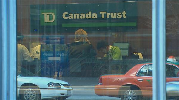 “我很害怕”TD 银行客户因精心设计的钓鱼诈骗损失1.2 万加元1 “我很害怕”TD 银行客户因精心设计的钓鱼诈骗损失1.2 万加元1
