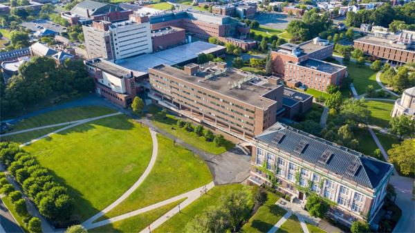 清洁工听到“警报”并关闭了冰箱，毁掉了学校 20 年价值百万的研究1