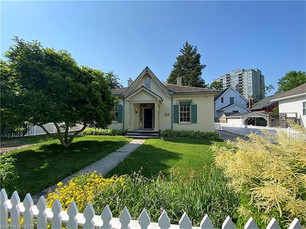 当有文化遗产称号的房屋，给屋主带来更多的是诅咒而不是祝福1