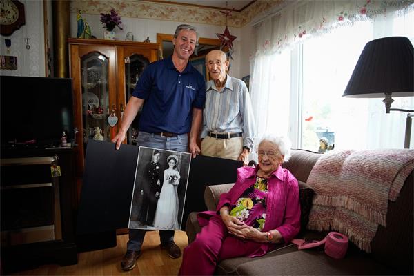 【人物介绍】加拿大最长寿和结婚时间最久的夫妇之一1 【人物介绍】加拿大最长寿和结婚时间最久的夫妇之一1