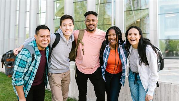 朋友还是敌人，如果你的孩子处于有毒的友谊中，你能做什么？2