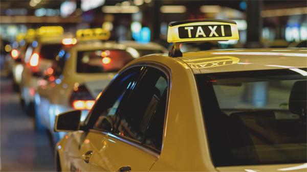 乘坐出租车 10 分钟被骗 3,500 加元?一位男士分享他的故事2 乘坐出租车 10 分钟被骗 3,500 加元?一位男士分享他的故事2