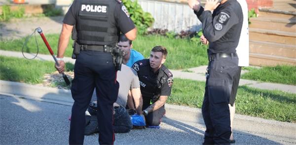 【广播】安省妇女在公寓遭到狗的暴力袭击，狗主被指控1