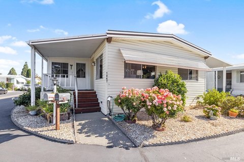 这个城市的房价几乎是多伦多房价的一半，但没有人购买1