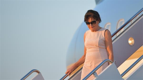 特朗普老婆的母亲去世了1