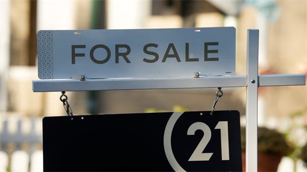 尽管 2023 年放缓，但 12 月房屋销售和价格都有上涨1