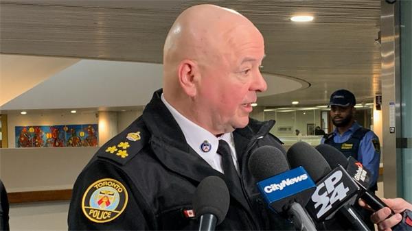 拟议的多伦多警察预算削减将对公共安全构成“不可接受的风险”1 拟议的多伦多警察预算削减将对公共安全构成“不可接受的风险”1