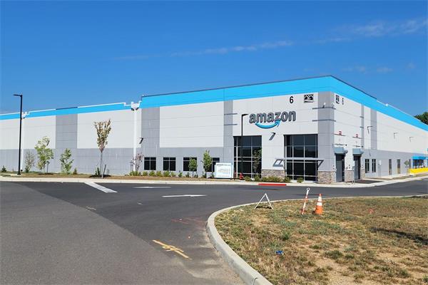 安大略省亚马逊员工因火灾警报导致员工陷入深寒而倒地身亡1