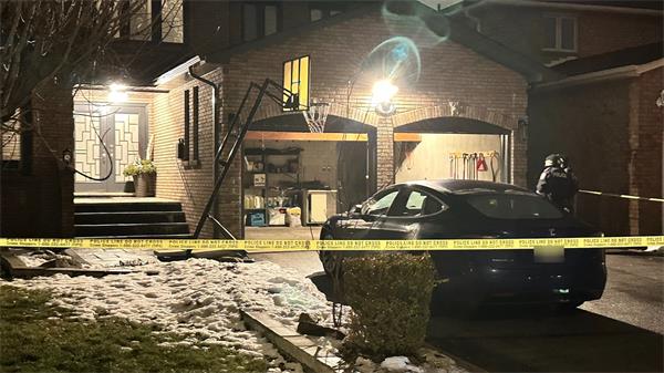 列治文山家中发现三人死亡,凶杀案调查正在进行中1 列治文山家中发现三人死亡,凶杀案调查正在进行中1