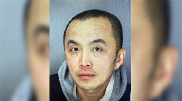 员工涉嫌在士嘉堡遭华裔老板绑架和殴打被通缉1 员工涉嫌在士嘉堡遭华裔老板绑架和殴打被通缉1