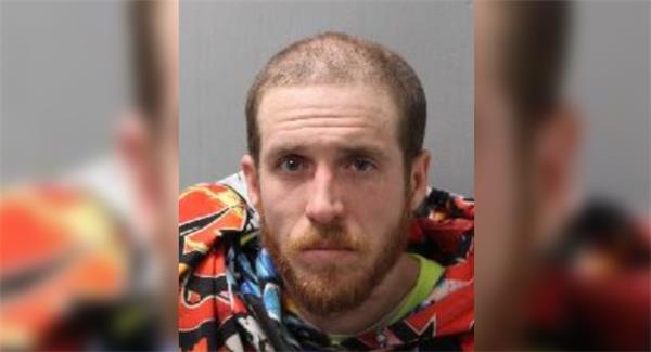 男子因通过 Facebook Messenger 引诱 14 岁女孩而被指控1 男子因通过 Facebook Messenger 引诱 14 岁女孩而被指控1