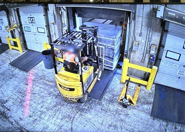 9人被指控在皮尔逊机场盗窃2000万美元黄金,其中一些人与美国枪支贩运有关2 9人被指控在皮尔逊机场盗窃2000万美元黄金,其中一些人与美国枪支贩运有关2