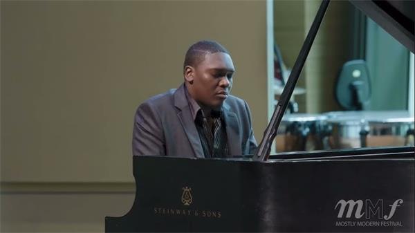 【人物故事】“永不放弃”一个人从无家可归者到卡内基音乐厅的旅程1