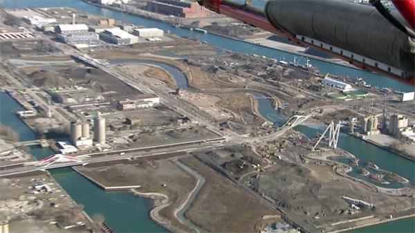 多伦多新建的人工河在空中看起来绝对壮观1