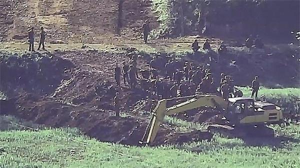 朝鲜士兵是如何跨越世界上戒备最森严的边境的?1 朝鲜士兵是如何跨越世界上戒备最森严的边境的?1