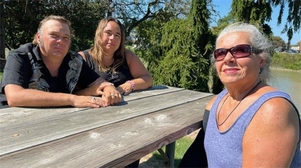 “我哭了很多次” 安大略省西南部居民的水上住宅梦破灭了1