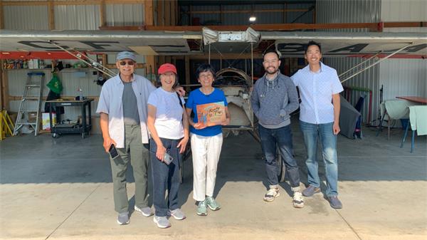 【人物故事】姐妹俩终于见到了父亲近 90 年前建造的加拿大“航空神器”3