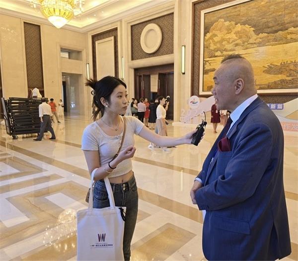 “一带一路”侨商合作发展大会在重庆开幕 -加拿大加中贸促会会长、加雄集团总裁陆炳雄受邀出席会议11