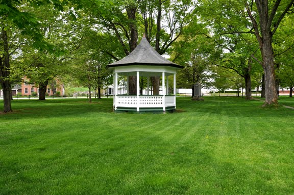 多伦多将建长达4.4 公里的步行道贯穿4个公园1 多伦多将建长达4.4 公里的步行道贯穿4个公园1