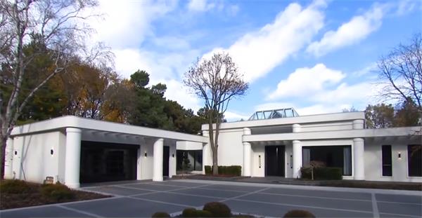 豪宅市场并未遵循与多伦多其他地区相同的房地产趋势1 豪宅市场并未遵循与多伦多其他地区相同的房地产趋势1