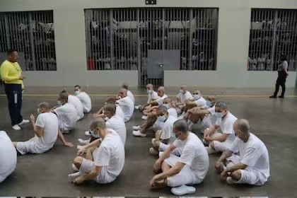 深入了解特朗普计划将拘留的移民送往的Salvador大型监狱3
