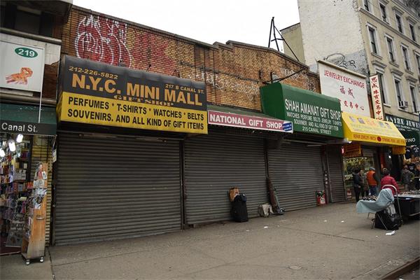 倒闭潮让繁荣的多伦多商业街大量店面空置,议员倡议对业主 “强制出租” 2 倒闭潮让繁荣的多伦多商业街大量店面空置,议员倡议对业主 “强制出租” 2