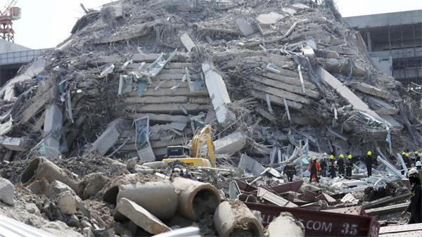 泰国、缅甸发生 7.7 级地震,造成 150 多人死亡2 泰国、缅甸发生 7.7 级地震,造成 150 多人死亡2