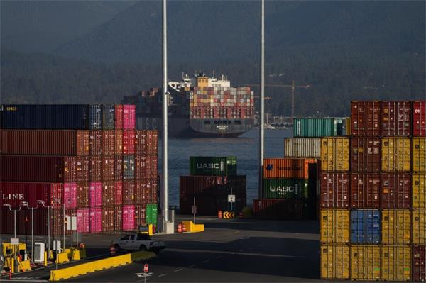 加拿大统计局公布2月份贸易逆差15亿加元 因出口下降1 加拿大统计局公布2月份贸易逆差15亿加元 因出口下降1