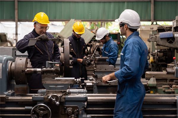 4月份失业率升至6.9%，经济新增7,400个就业岗位2
