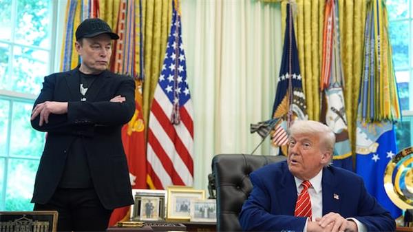 特朗普与马斯克：曾是盟友，现成仇敌，股市为此震动1